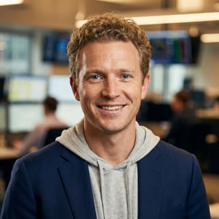 Ryan Brooks, Lead Trading Analyst at Crypto Yieldbrain, profile image