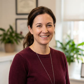 Laura Bennett, Head of Platform Standards at Crypto Yieldbrain, profile picture
